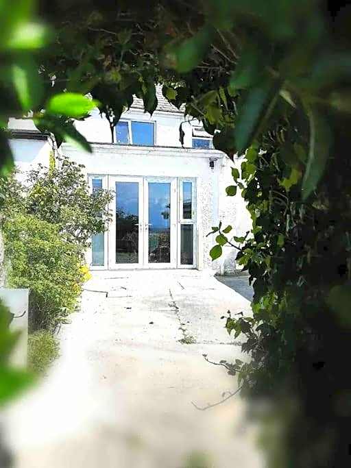 Moville Beach Townhouse on Wild Atlantic Way