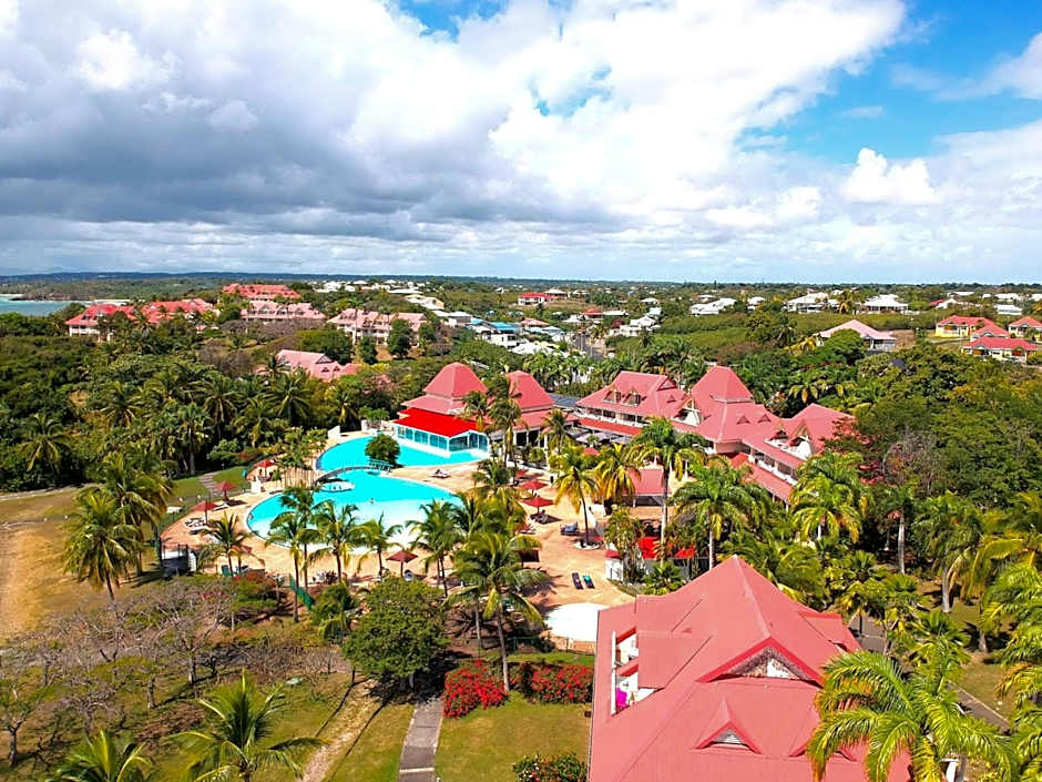 Sur la Plage - Club Sainte-Anne