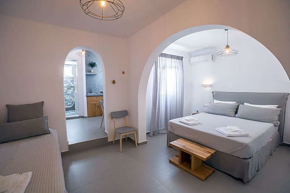 Agia Anna Beachfront Boutique