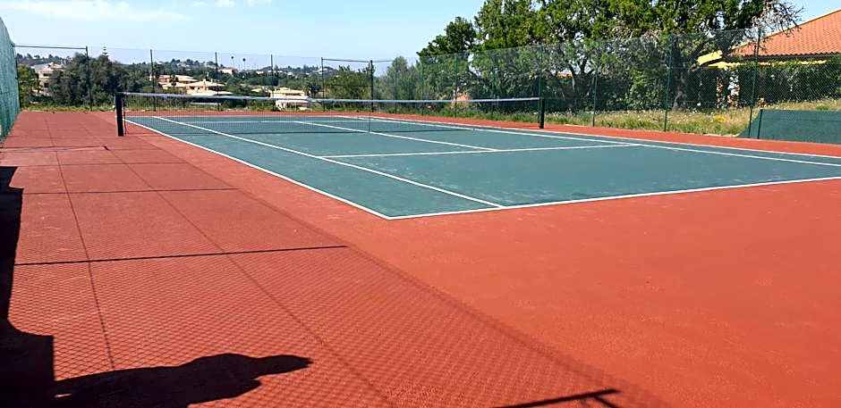 Atalaia Sol Aparthotel - tennis & heated pool in winter