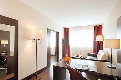 Superior room (3 adults)