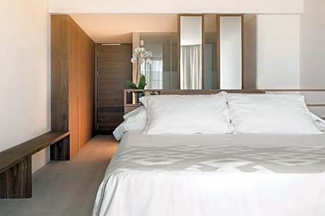 DOUBLE SUPERIOR WITH SPA ACCESS