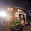 Iza Kamakura Guest House And Bar