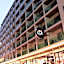 Hemingways Silk Hotel
