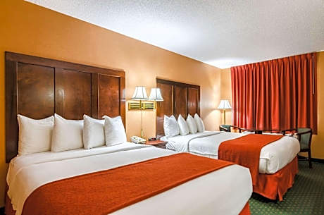 Queen Room with Two Queen Beds - Non-Smoking