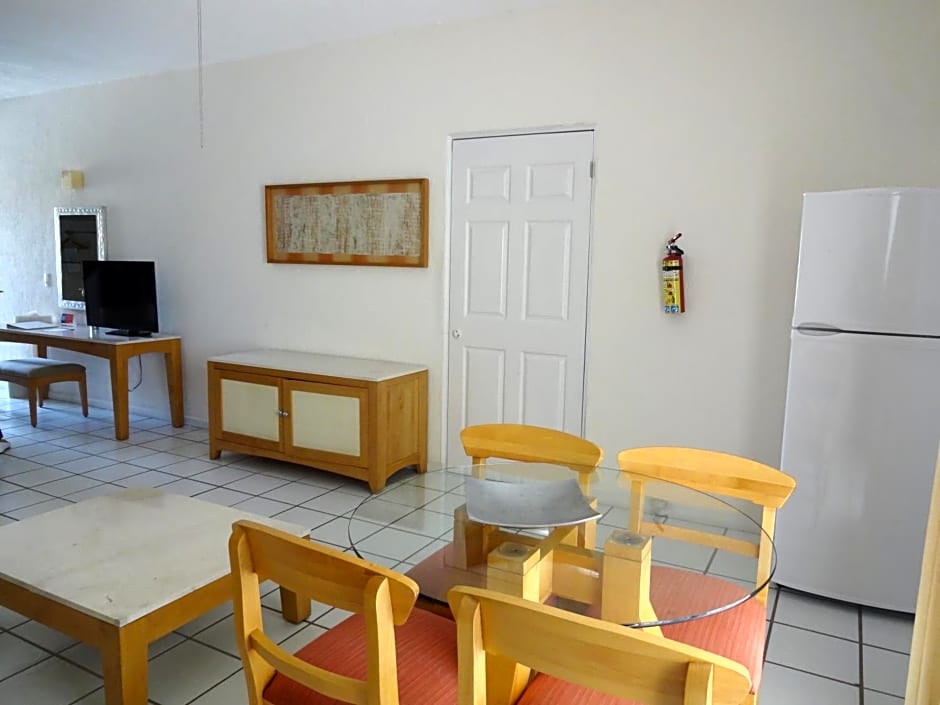 Park Royal Homestay Los Cabos