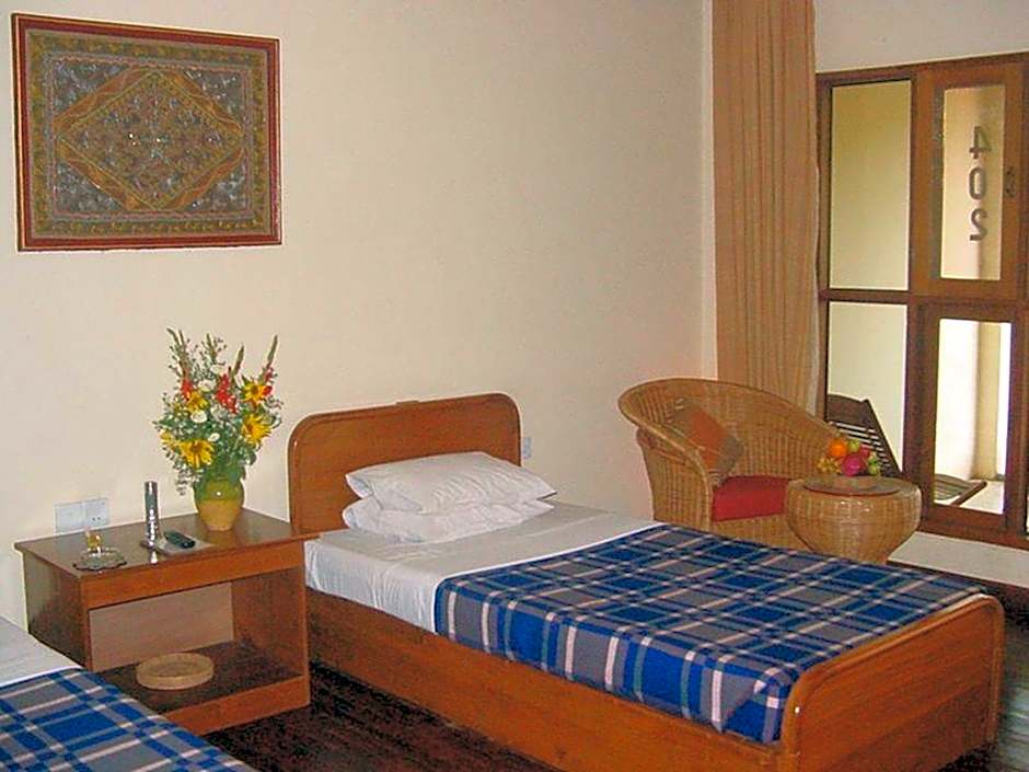 Golden Sunrise Hotel