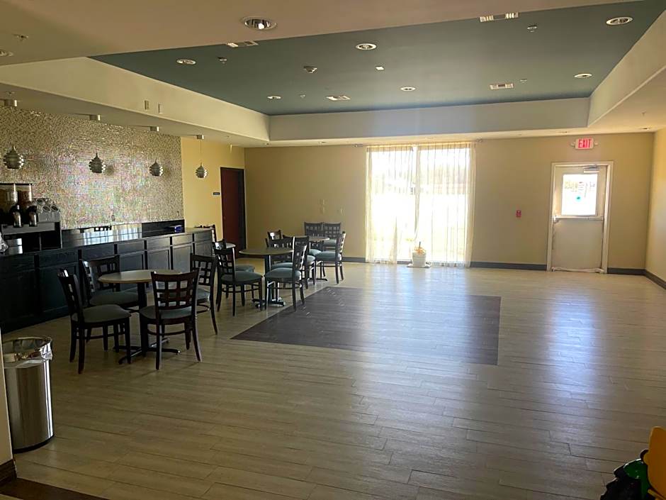La Plaza Inn and Suites - Freer TX