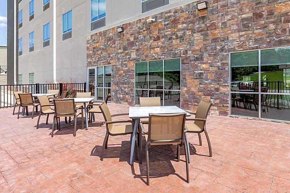 La Quinta Inn & Suites by Wyndham Jackson/Cape Girardeau