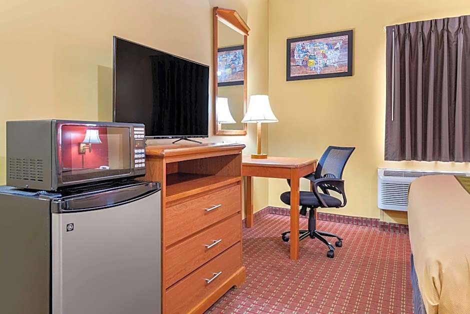 Econo Lodge Louisville Airport