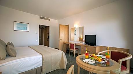 Standard Double or Twin Room with Sea View