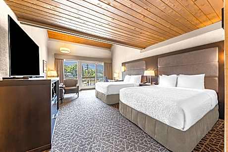 2 QUEEN BEDS,NSMK,HI SPEED NET,MICFRG,CFMKR,IRN,HAIR,FULL BREAKFAST