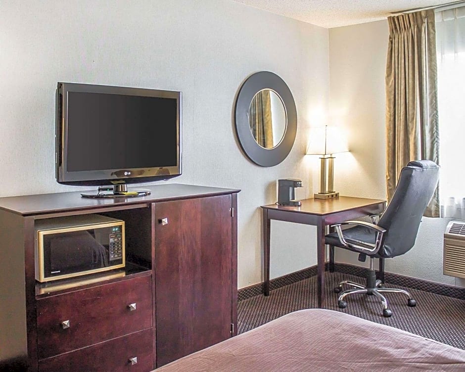Quality Inn & Suites