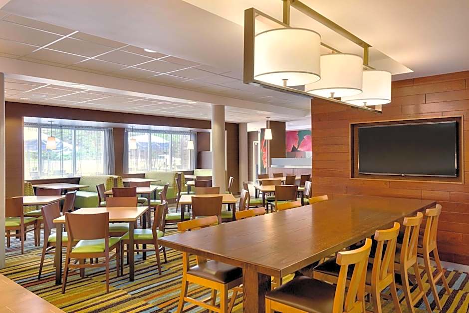 Fairfield Inn & Suites by Marriott Lancaster East at The Outlets