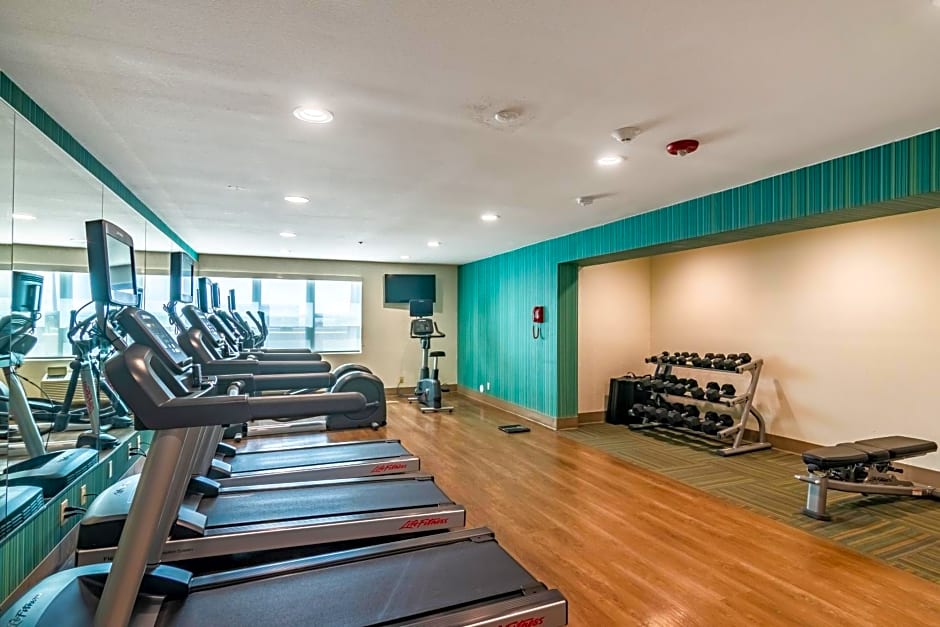 Holiday Inn Express Camarillo By IHG