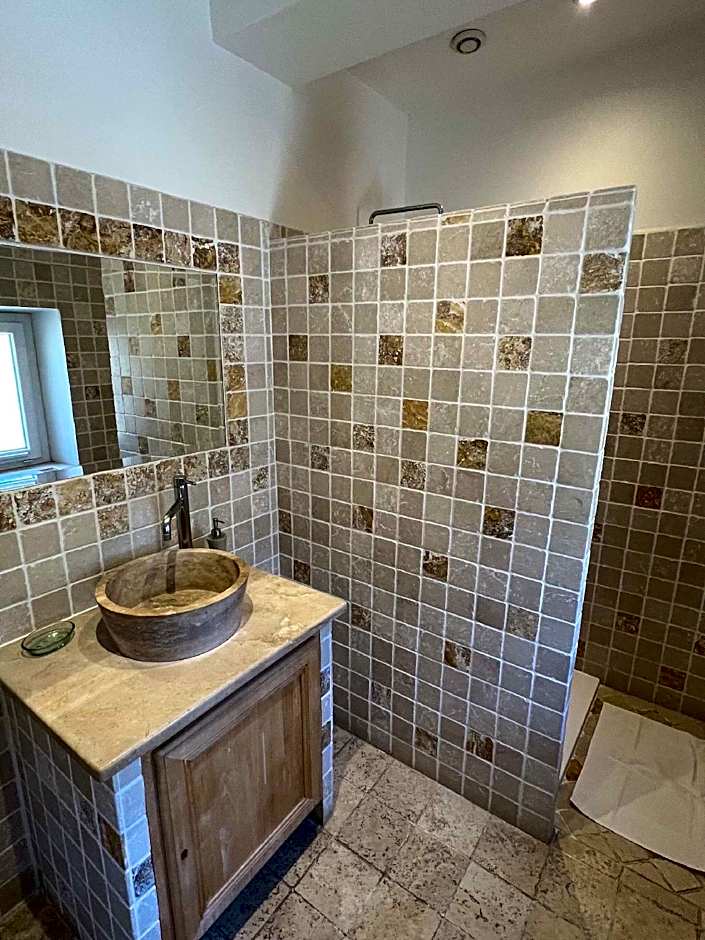 La Figuiere Fontaine de Vaucluse