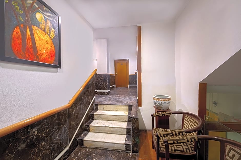 Treebo Trend Green View