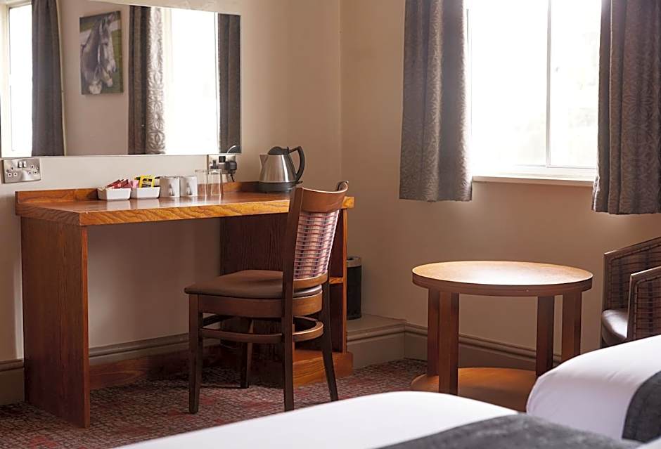 White Rabbit by Chef & Brewer Collection