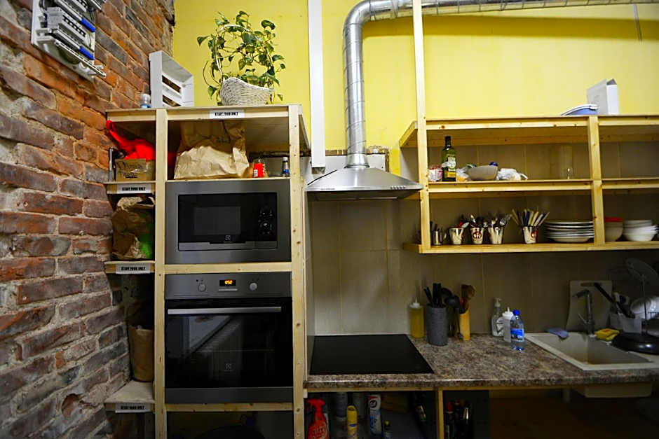 The Monks Bunk Hostel & Bar