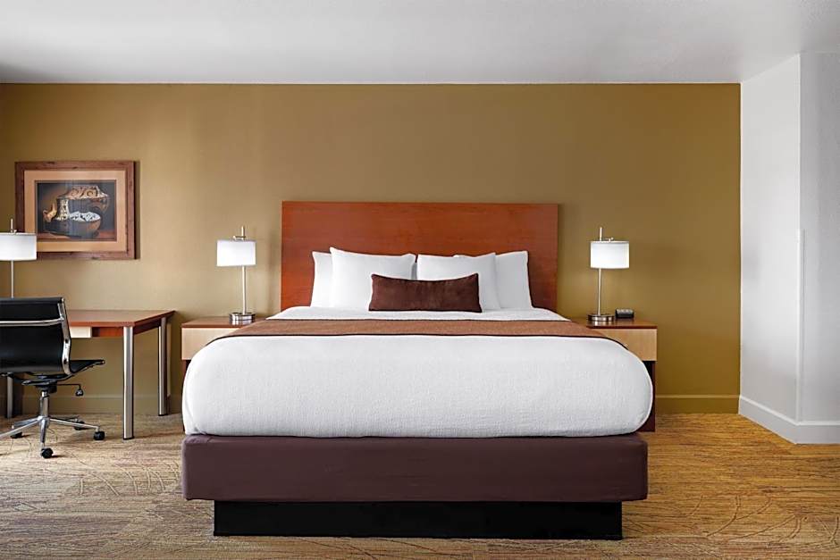 Best Western Discovery Inn