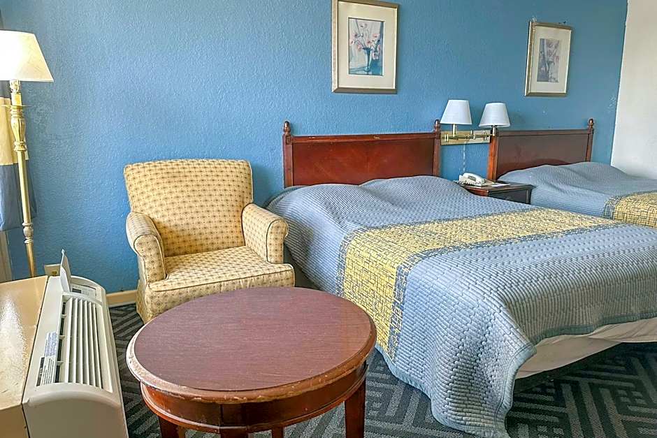 Super Inn & Suites by OYO Milledgeville