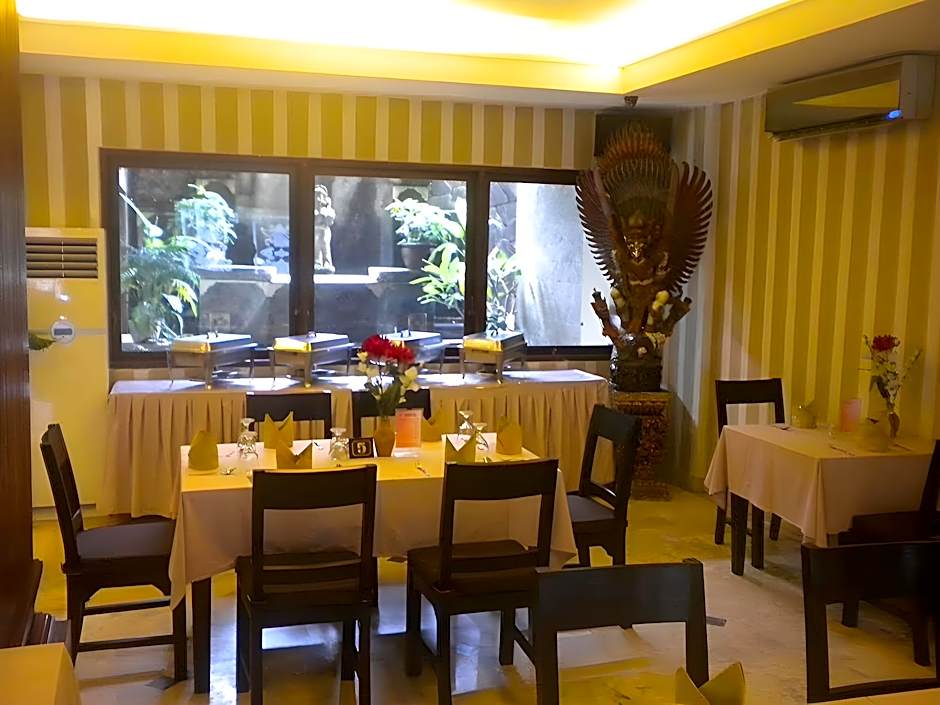 Urbanview Hotel Taman Suci Denpasar Bali