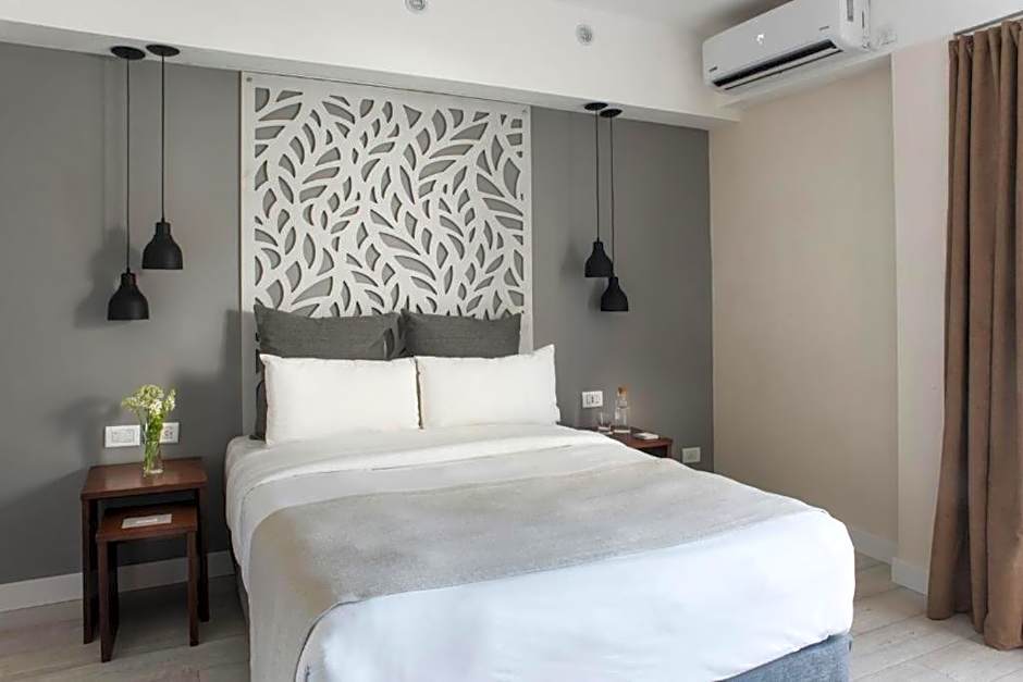 Rochester Hotel Classic