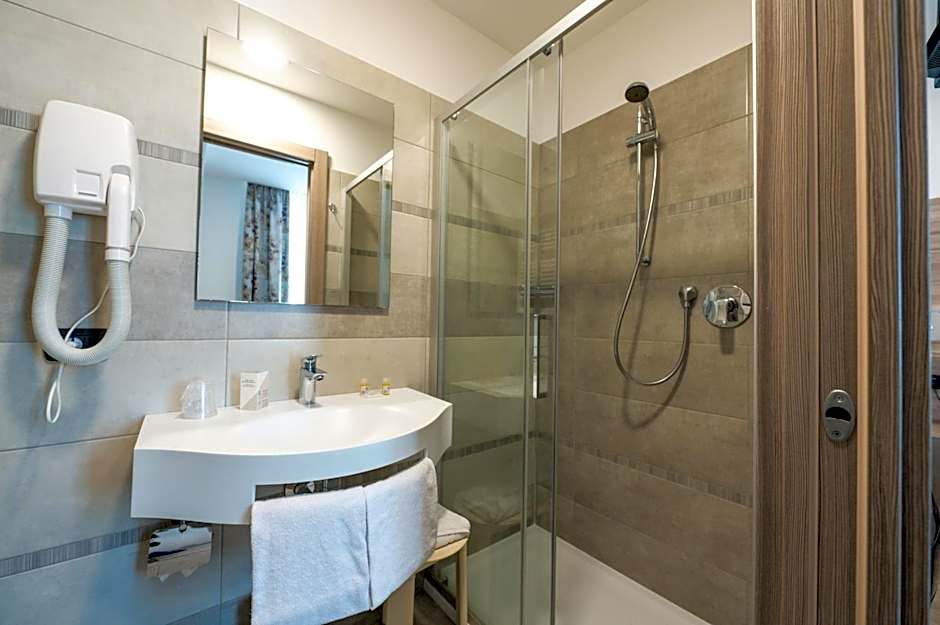 Coccodrillo Hotel & Apartments