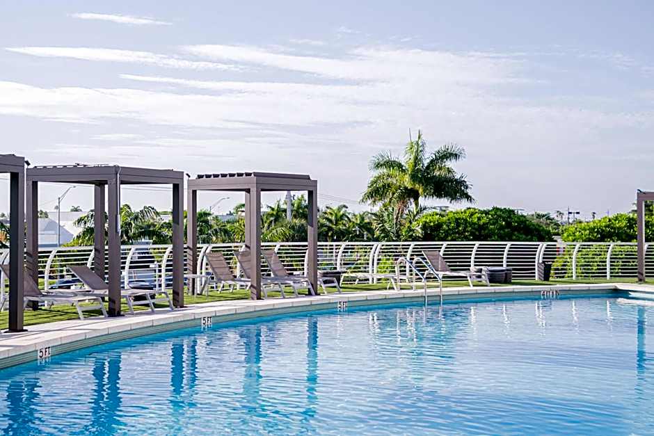 Nuvo Suites Miami Airport West/Doral