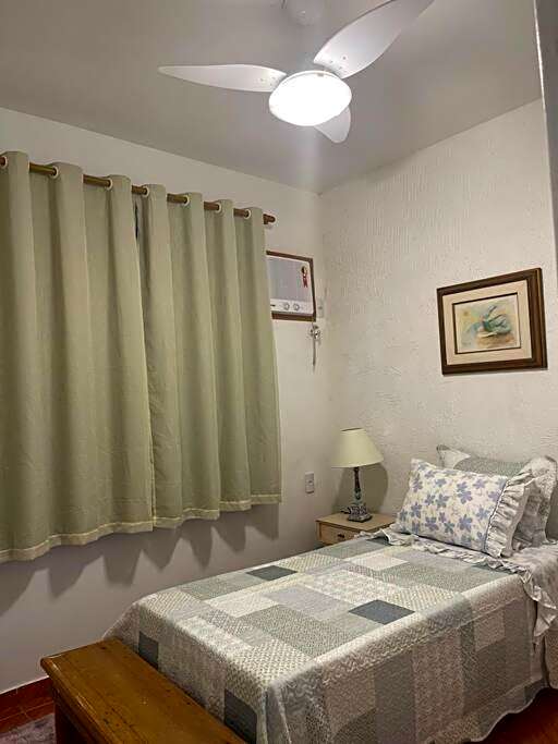 Casa com piscina em Piratininga