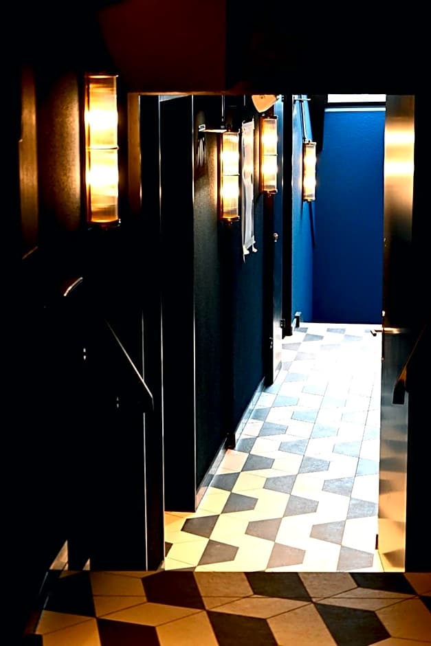 The Lubo - self check-in