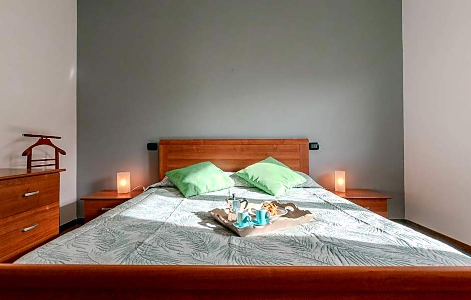 Home23 Exclusive Holigarda