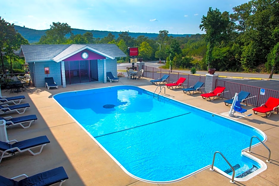 Ramada By Wyndham Branson