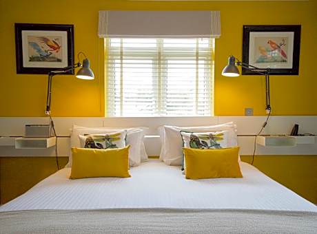 Double room-Economy-Ensuite-Garden View-Room 3