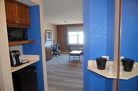 King Suite with Sofa Bed