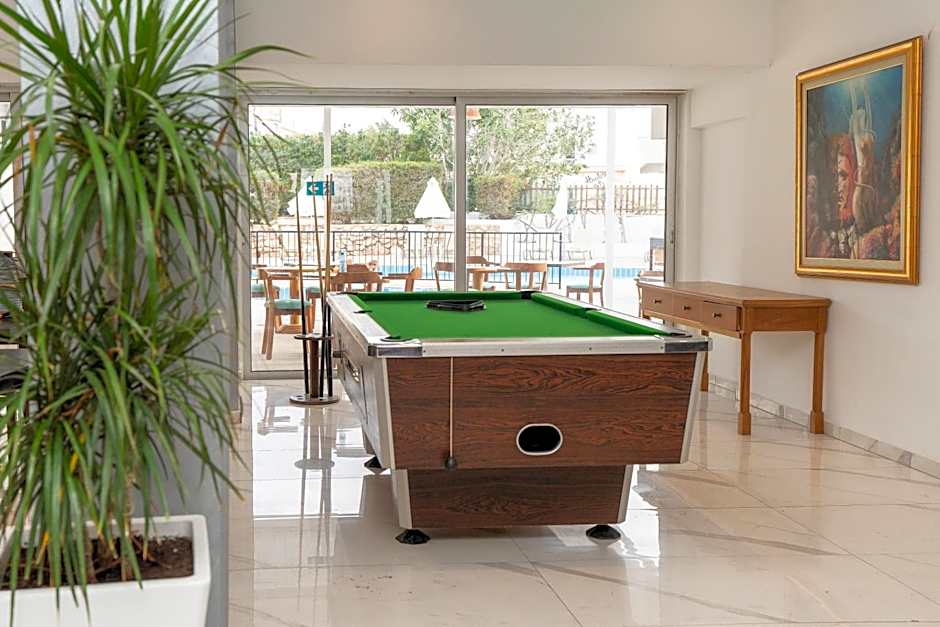 Flora Hotel Apartments