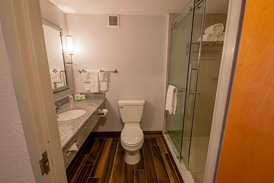 Holiday Inn Manahawkin/Long Beach Island Hotel By IHG