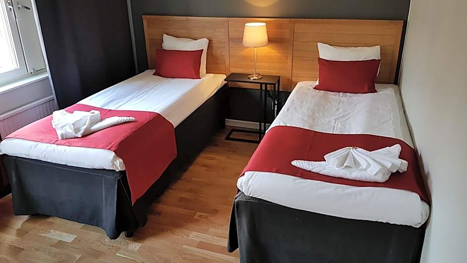 City Hotel
