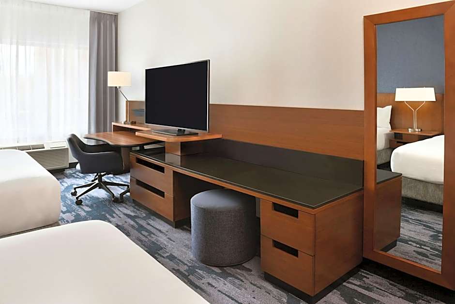 Fairfield Inn & Suites by Marriott Calgary Downtown