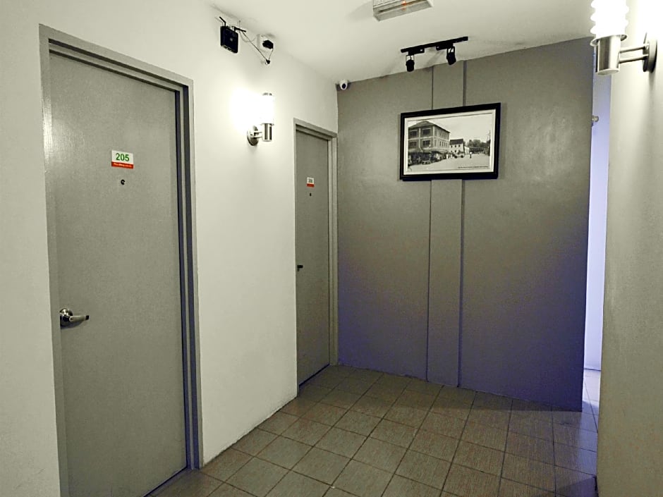 Place2stay @ Rh Plaza Hotel