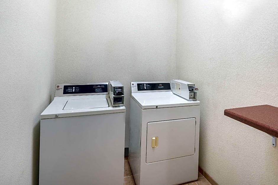 Baymont by Wyndham Albany