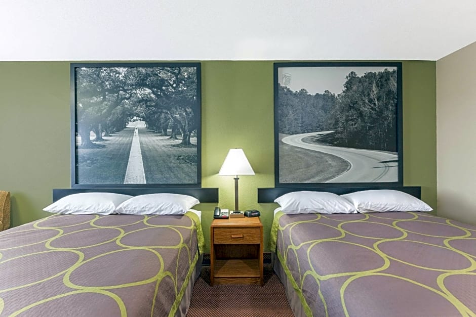 Super 8 by Wyndham Tallulah LA