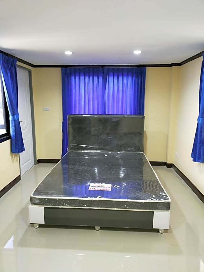 SRS3 STUDIO APARTMENT