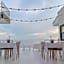 GT Seaside Inn