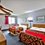OYO Hotel Pipestone MN, Canterbury Park