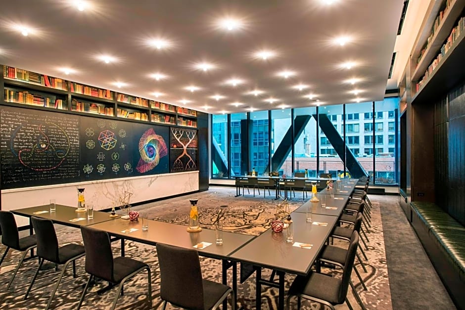 HOTEL EMC2, Autograph Collection by Marriott