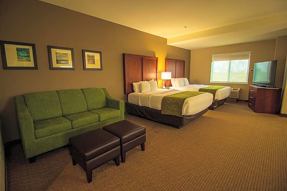 Photo 1 of 12 of 2 Queen Beds Suite