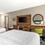 Hampton Inn & Suites Atlanta Airport West/Camp Creek Parkway