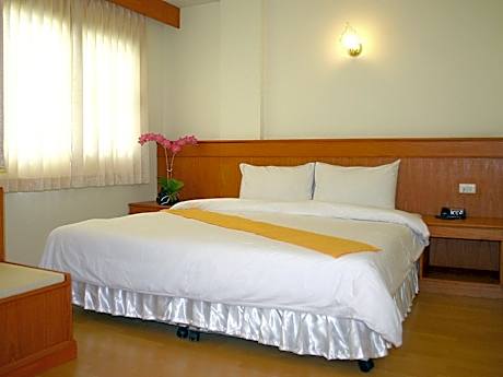 VIP Double Bed Room