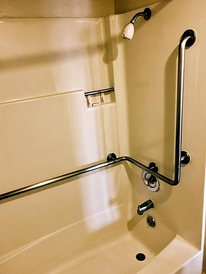 Travelodge by Wyndham Reno